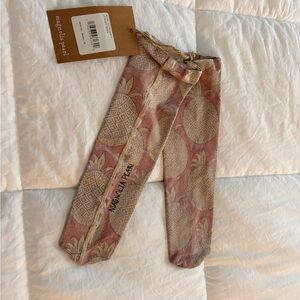 Magnolia Pearl Pineapple Wahine Socks 051 NWT